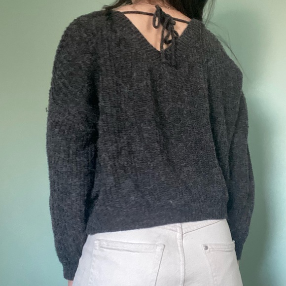 gray sweater - Picture 2 of 6